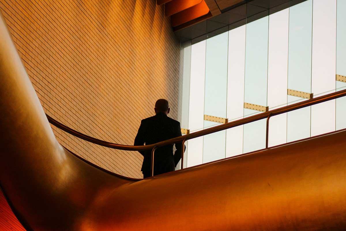 Investment Banker